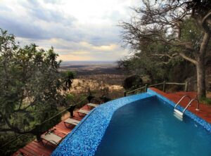 Mbali Mbali Soroi Serengeti Lodge pool area