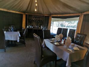 Serengeti Wildebeest Camp dinning area