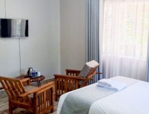 Rhodes Nyanga Hotel Bedroom